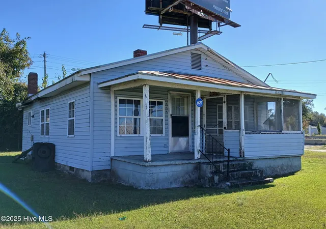 5th image of 409 Plum St, New Bern, NC 28560 | MLS# 100537777