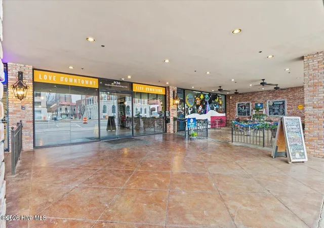 Listing Photo 4 - Condo for sale in building located at 936 Broad St, Augusta, GA 30901 - Unit #214