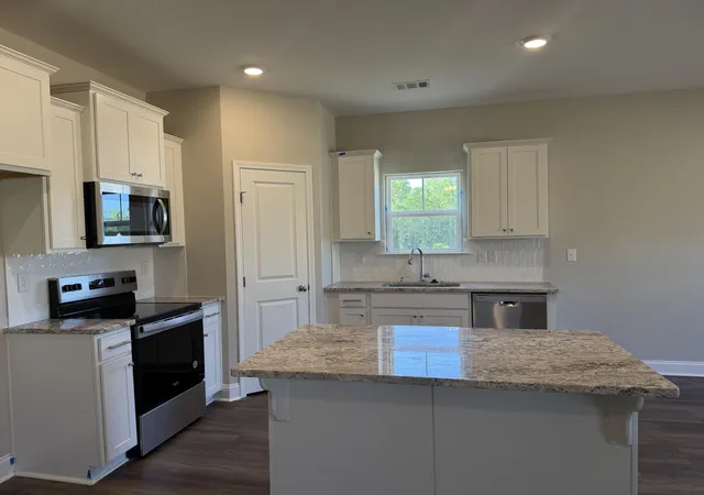 image of 1388 Elias Sta, Thomson, GA 30824 | MLS# 98252121