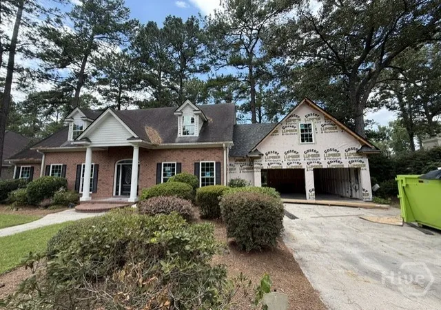 Photo 2 of Single family home for sale at 5 Hickory Grv Way, Savannah, GA 31405 | MLS# SA358825 | Listing updated on 2026-09-14