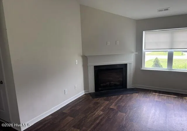 Photo 4 of Single family home for sale at 335 James Hedrick Ct, Jacksonville, NC 28540 | MLS# 100577850 | Listing updated on 2026-10-02