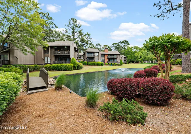 Listing Photo 2 - Condo for sale in building located at 250 Sugar Gum Ln, Pinehurst, NC 28374 - Unit #237