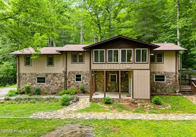 Homes for sale in Murphy, NC | 16090 W Us Hwy 64, Murphy, NC 28906 | MLS# 100578842