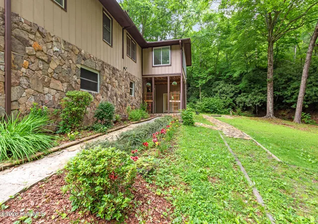 Homes for sale in Murphy, NC | 16090 W Us Hwy 64, Murphy, NC 28906 | MLS# 100578842