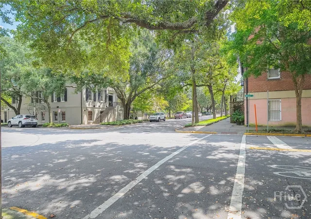 Homes for sale in Savannah, GA | 205 W Gaston St, Savannah, GA 31401 | MLS# SA337308