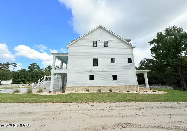 Photo 3 of Single family home for sale at 116 Hardwick Ln, Newport, NC 28570 | MLS# 100553628 | Listing updated on 2026-08-23