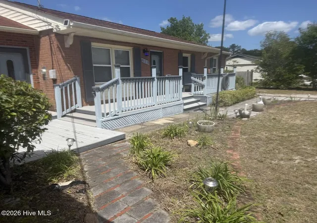 Photo 3 of Single family home for sale at 456 Sand Ridge Rd, Hubert, NC 28539 | MLS# 100573596 | Listing updated on 2026-09-08