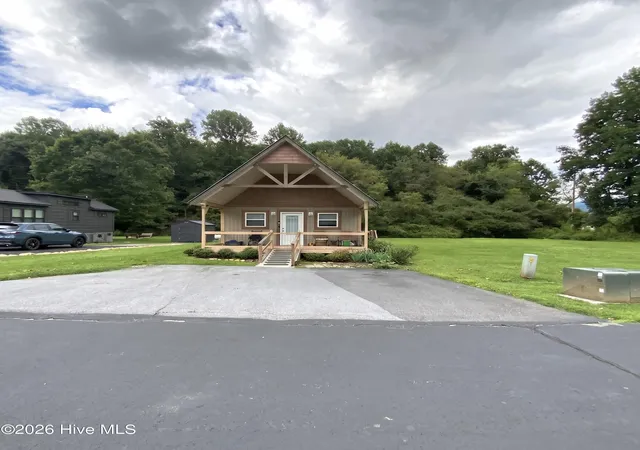 Photo 2 of Single family home for sale at 131 Lazy Bear Trl, Andrews, NC 28901 | MLS# 100593989 | Listing updated on 2026-08-18