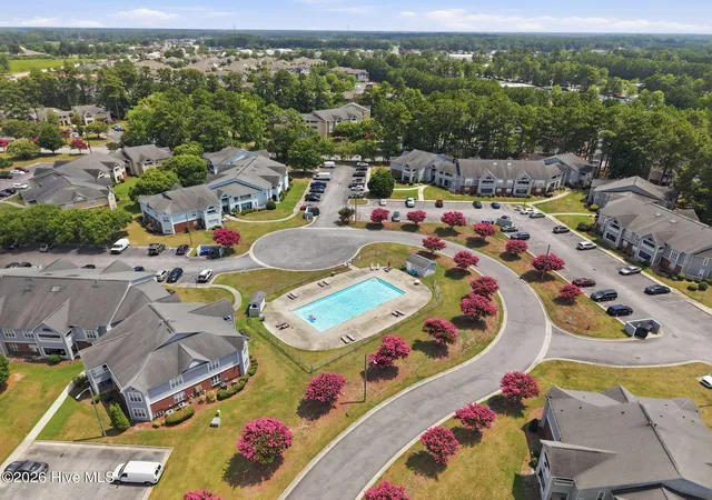 Homes for sale in Greenville, NC | 120 Breezewood Drive, Greenville, NC 27858 | Houzeo