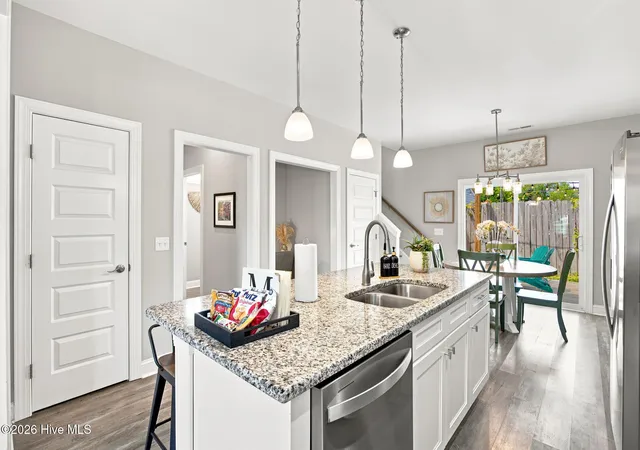 Photo 4 of Single family home for sale at 1015 Campbell St, Wilmington, NC 28401 | MLS# 100576558 | Listing updated on 2026-09-14