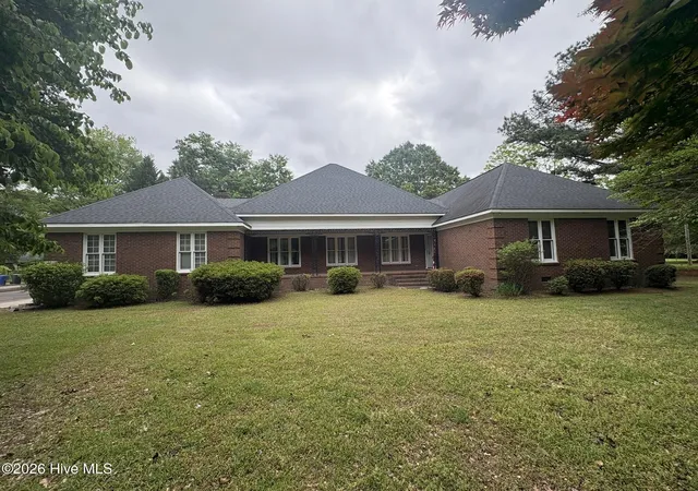 Homes for sale in Wilson, NC | 1706 Nash St N, Wilson, NC 27893 | MLS# 100570270