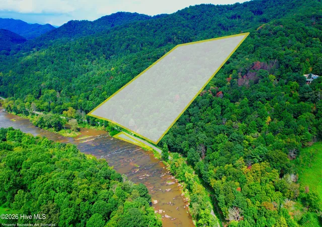 Photo 1 of Land for sale at 2872 Panther Creek Rd, Clyde, NC 28721 | MLS# 100599341 | Listing updated on 2026-09-15