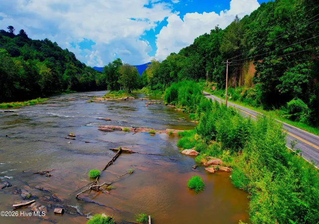 Photo 4 of Land for sale at 2872 Panther Creek Rd, Clyde, NC 28721 | MLS# 100599341 | Listing updated on 2026-09-15