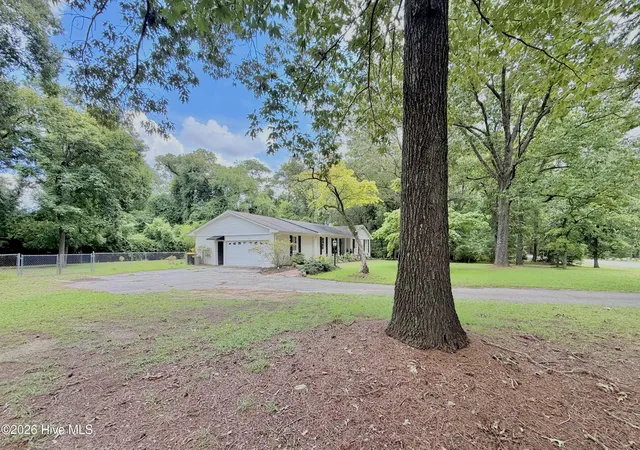 Photo 3 of Single family home for sale at 2778 Forrest Dr, Kinston, NC 28504 | MLS# 100596039 | Listing updated on 2026-09-08