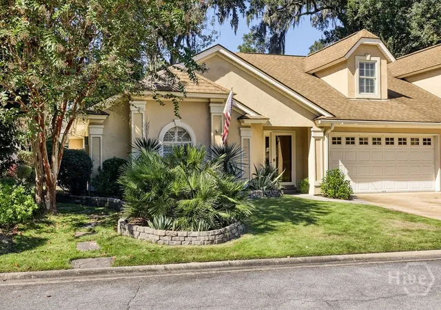Photo 3 of Townhouse for sale at 21 Pipers Pond Ln, Savannah, GA 31404 | MLS# SA341932 | Listing updated on 2026-07-31