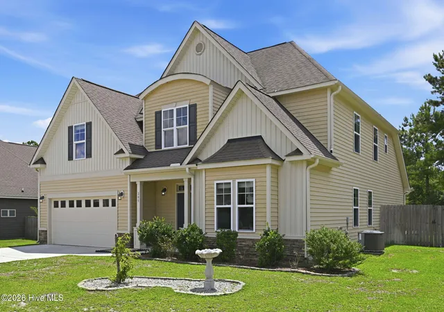 Photo 2 of Single family home for sale at 304 Plymouth Ln, Holly Ridge, NC 28445 | MLS# 100593233 | Listing updated on 2026-09-19