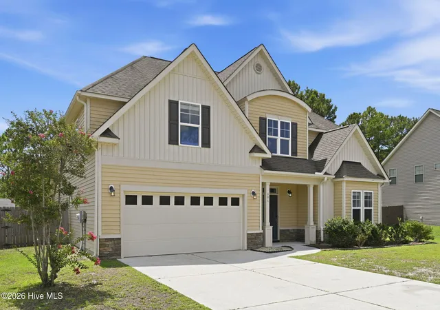 Photo 3 of Single family home for sale at 304 Plymouth Ln, Holly Ridge, NC 28445 | MLS# 100593233 | Listing updated on 2026-09-19