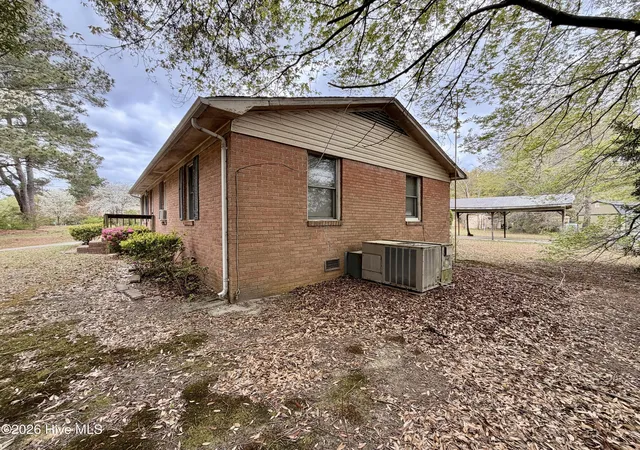 Photo 3 of Single family home for sale at 204 Easterling St, Ellerbe, NC 28338 | MLS# 100568619 | Listing updated on 2026-10-06