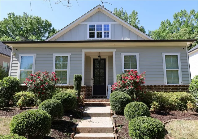Homes for sale in Athens, GA | 317 Edgewater Dr, Athens, GA 30605 | MLS# CL354109