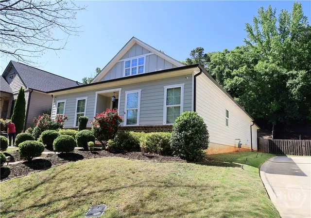Homes for sale in Athens, GA | 317 Edgewater Dr, Athens, GA 30605 | MLS# CL354109