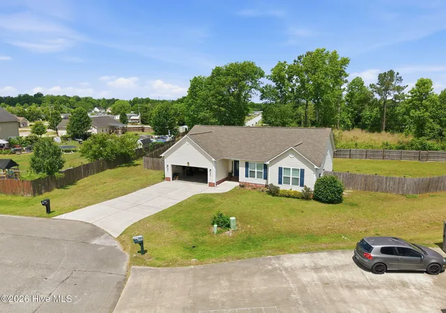 Photo 4 of Single family home for sale at 203 Grafton Ct, Jacksonville, NC 28540 | MLS# 100576304 | Listing updated on 2026-08-18