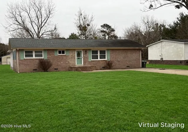 Photo 1 of Single family home for sale at 2008 Thompson Dr, Newport, NC 28570 | MLS# 100589758 | Listing updated on 2026-09-01