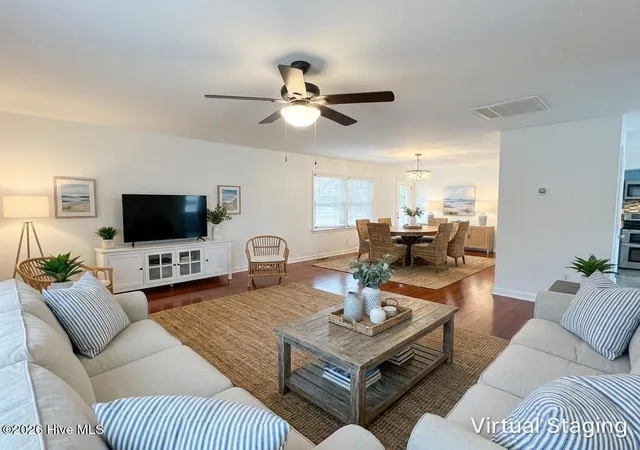 Photo 4 of Single family home for sale at 2008 Thompson Dr, Newport, NC 28570 | MLS# 100589758 | Listing updated on 2026-09-01