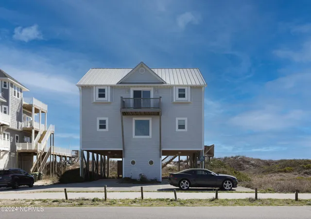 4th image of 388 New River Inlet Rd, N Topsail Beach, NC 28460 | MLS# 100569490