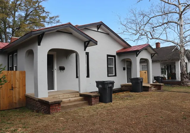 Homes for sale in Augusta, GA | 2415 Wrightsboro Rd, Augusta, GA 30904 | MLS# 98254175