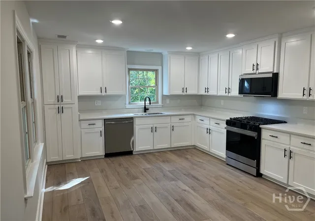 4th image of 2610 Dogwood Ave, Savannah, GA 31404 | MLS# SA340452