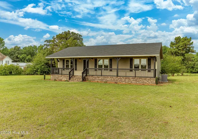 Homes for sale in Mount Olive, NC | 358 White Flash Rd, Mount Olive, NC 28365 | MLS# 100581504