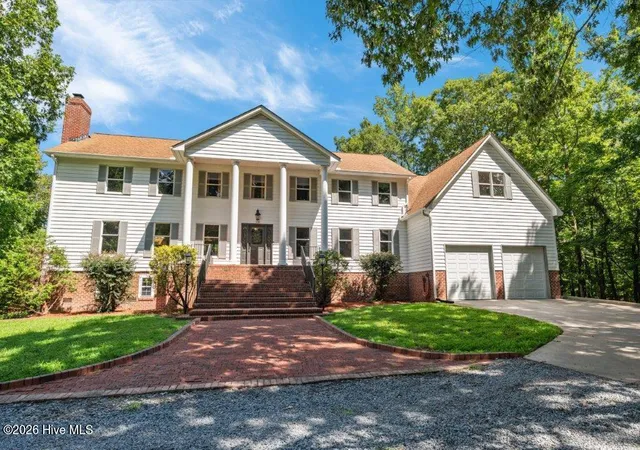 Photo 3 of Single family home for sale at 108 Farmington Rd, Grimesland, NC 27837 | MLS# 100569356 | Listing updated on 2026-08-18