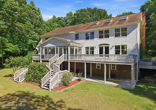 Homes for sale in Grimesland, NC | 108 Farmington Rd, Grimesland, NC 27837 | MLS# 100569356