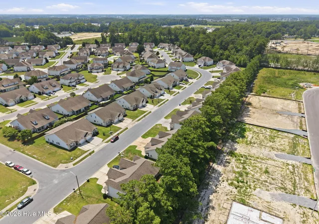 Photo 3 of Townhouse for sale at 1676 Cambria Dr #B, Greenville, NC 27834 | MLS# 100590443 | Listing updated on 2026-09-14