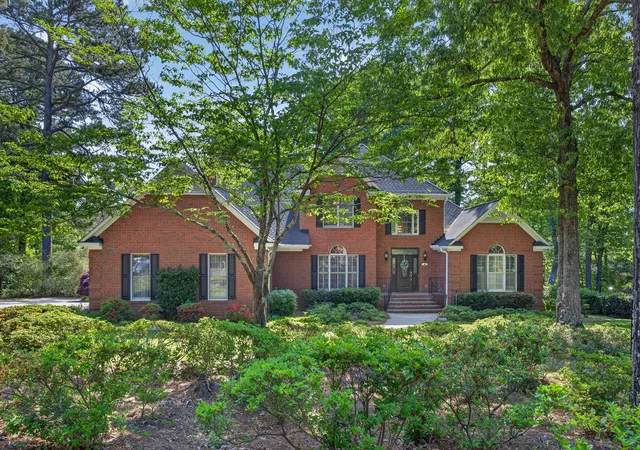 Photo 3 of Single family home for sale at 4 Water Oak Ct, Aiken, SC 29803 | MLS# 98256638 | Listing updated on 2026-09-09