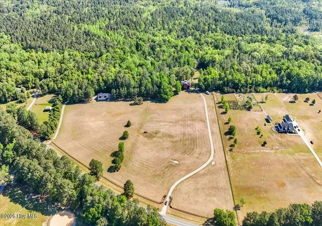 Photo 3 of Single family home for sale at 1000 Lakebay Rd, Vass, NC 28394 | MLS# 100571583 | Listing updated on 2026-08-18