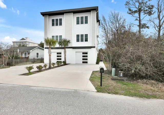 3rd image of 1407 Searay Ln #Unit 2, Carolina Beach, NC 28428 | MLS# 100557006