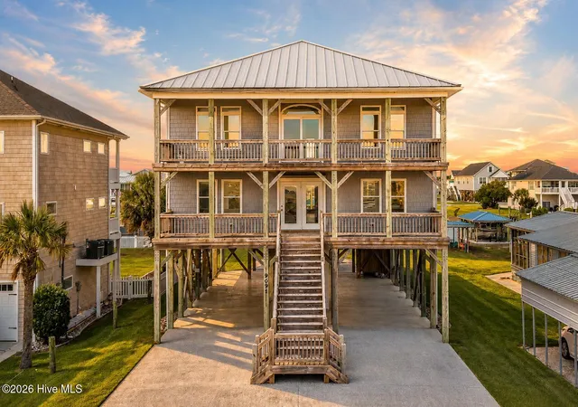 Homes for sale in Surf City, NC | 9091 W 9th St, Surf City, NC 28445 | MLS# 100583866