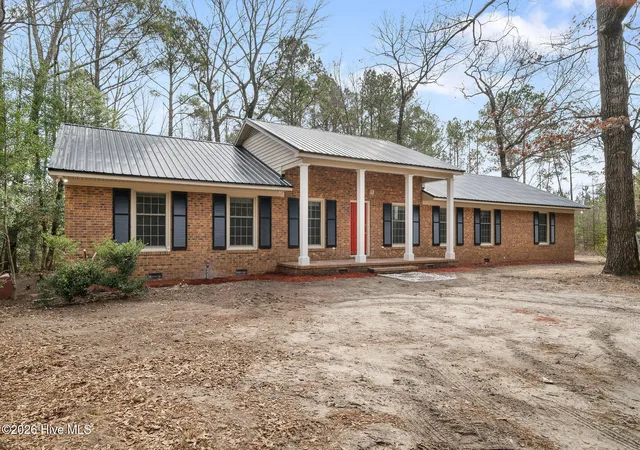 Homes for sale in Salemburg, NC | 107 Azalea Trl, Salemburg, NC 28385 | MLS# 100572547