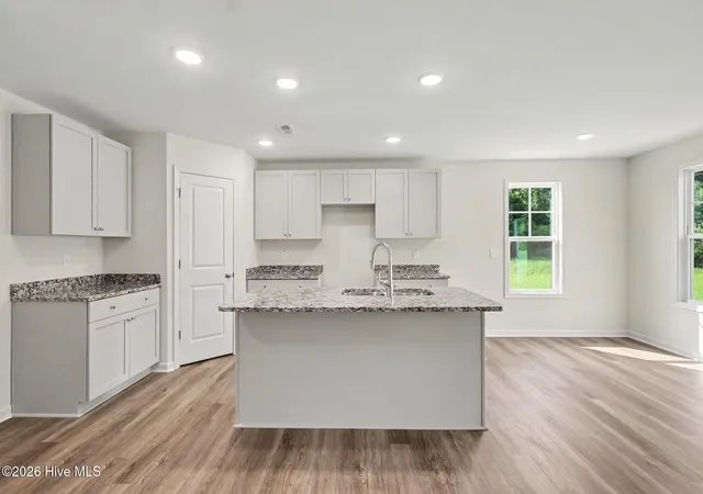 Photo 4 of Single family home for sale at 172 Baxley Dr, Dunn, NC 28334 | MLS# 100569108 | Listing updated on 2026-08-28