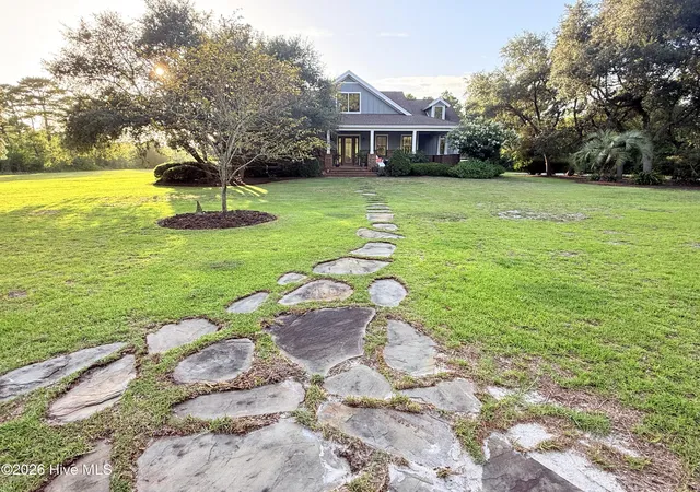 Photo 2 of Single family home for sale at 212 Elmhurst Rd, Wilmington, NC 28411 | MLS# 100592288 | Listing updated on 2026-09-04