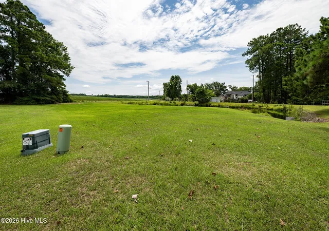 Photo 2 of Land for sale at 218 Shoreview Dr, New Bern, NC 28562 | MLS# 100589700 | Listing updated on 2026-07-17