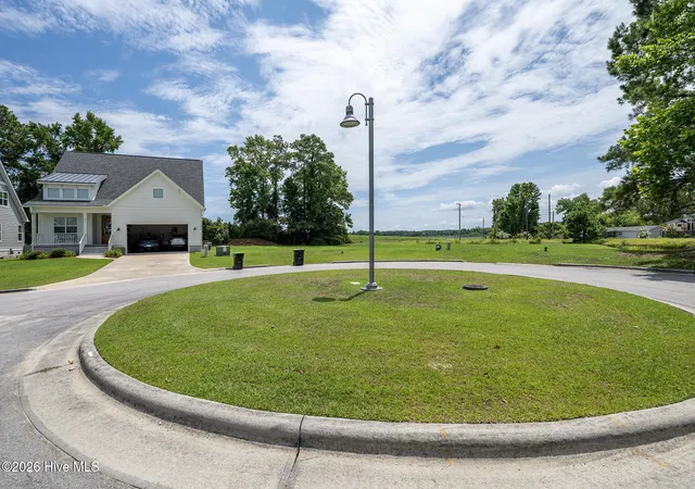 Photo 3 of Land for sale at 218 Shoreview Dr, New Bern, NC 28562 | MLS# 100589700 | Listing updated on 2026-07-17