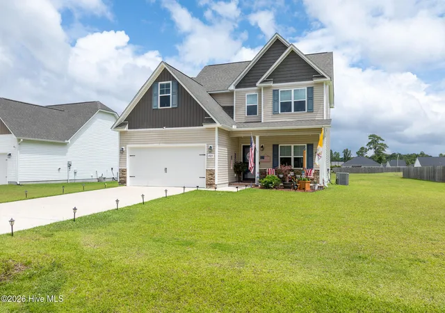 Homes for sale in Hubert, NC | 405 Silverstone Pl, Hubert, NC 28539 | MLS# 100585479