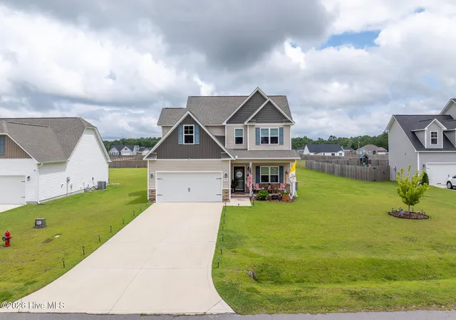 Homes for sale in Hubert, NC | 405 Silverstone Pl, Hubert, NC 28539 | MLS# 100585479