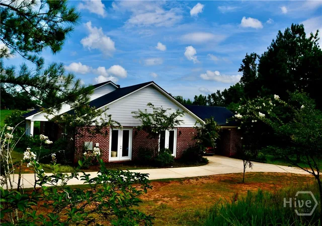 Photo 2 of Single family home for sale at 2210 Flt Rock Rd, Watkinsville, GA 30677 | MLS# CL361090 | Listing updated on 2026-08-29