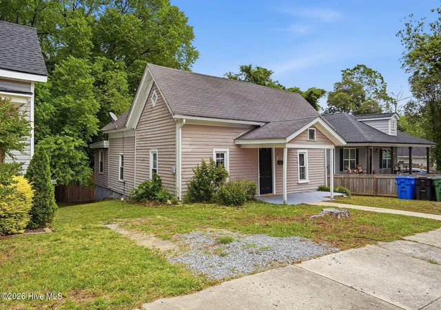 Homes for sale in Benson, NC | 204 W Hill St, Benson, NC 27504 | MLS# 100571222