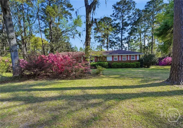 Homes for sale in Hinesville, GA | 424 Timberlane Cir, Hinesville, GA 31313 | MLS# SA351975