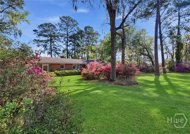 Homes for sale in Hinesville, GA | 424 Timberlane Cir, Hinesville, GA 31313 | MLS# SA351975