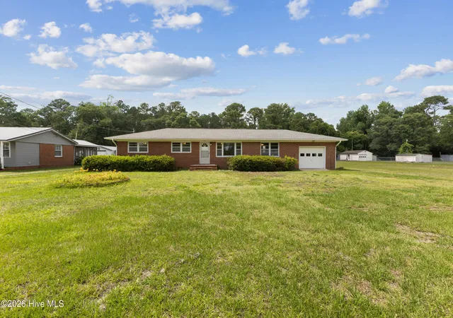 Homes for sale in Castle Hayne, NC | 1417 Fork Dr, Castle Hayne, NC 28429 | MLS# 100572769